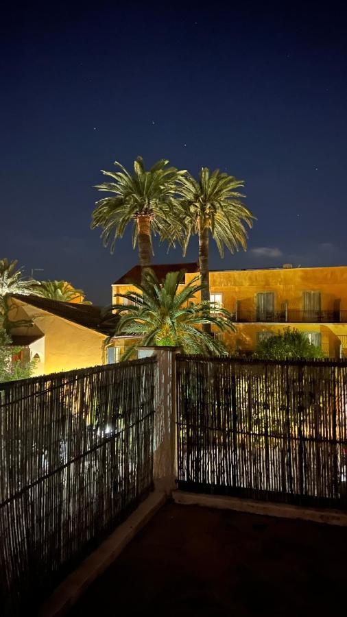 סן טרופז La Bastide Du Port - Hotel De Charme מראה חיצוני תמונה